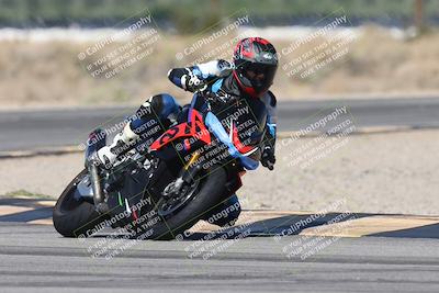 media/Oct-13-2025-Moto Forza (Mon) [[a66d839500]]/3-B Group/Session 3 (Turn 16)/